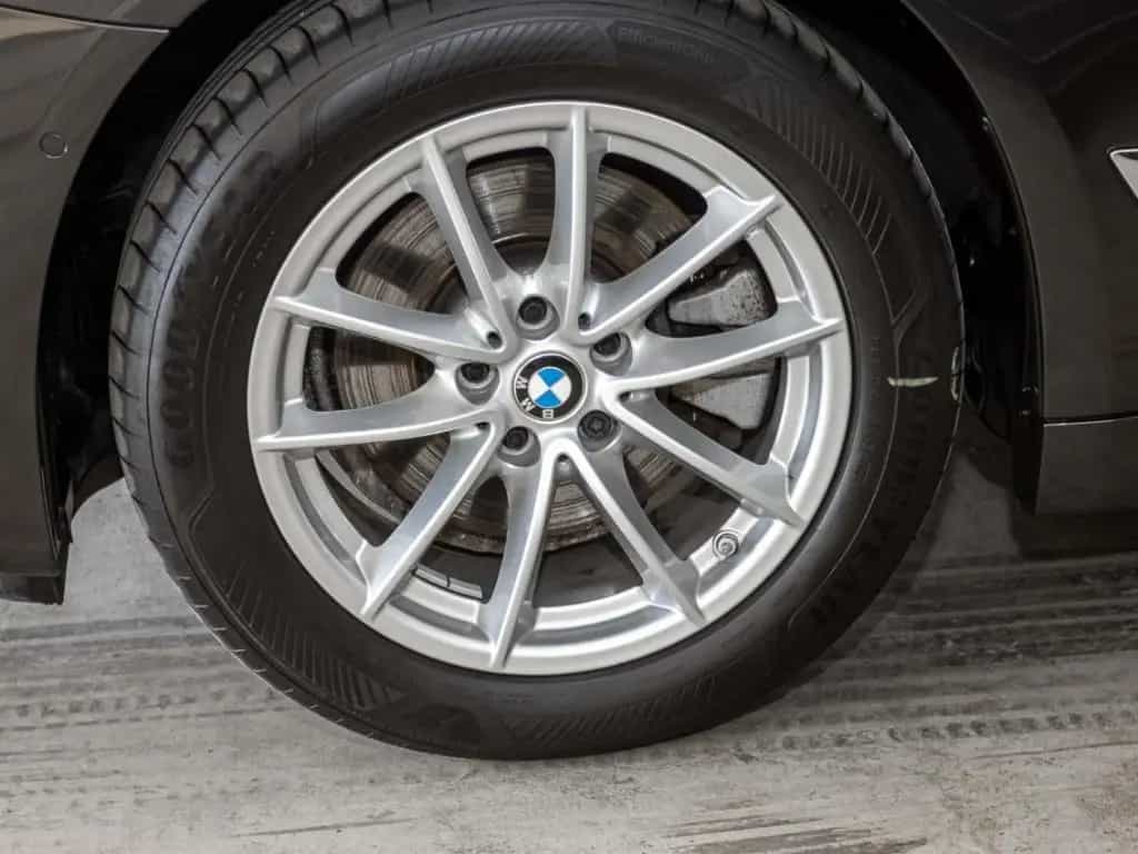 BMW 520 dTour.+AHK+Panorama+Navi+LED+RFK+eSitze+PDCv 08/2021-photo-4