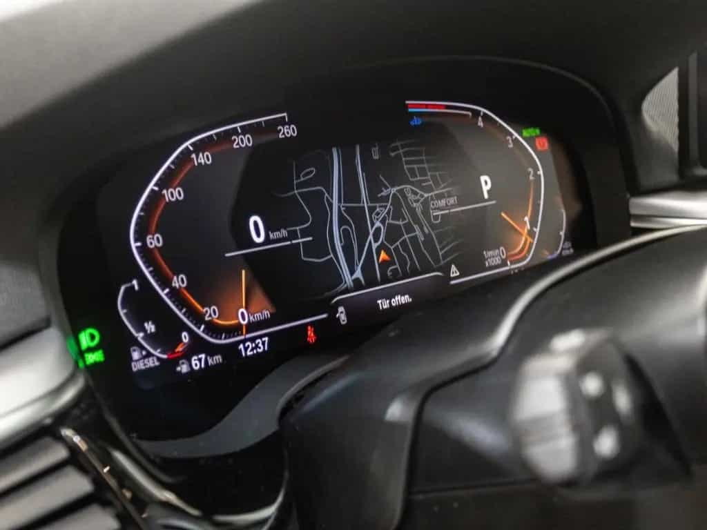 BMW 520 dTour.+AHK+Panorama+Navi+LED+RFK+eSitze+PDCv 08/2021-photo-8