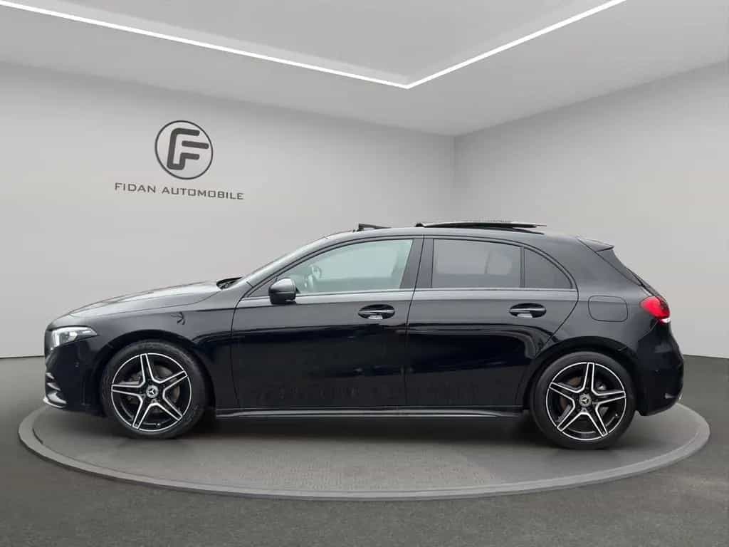 Mercedes-Benz A-Class 200 AMG-Line Pano*Night*360*Ambi*App*Distronic 10/2022-photo-1
