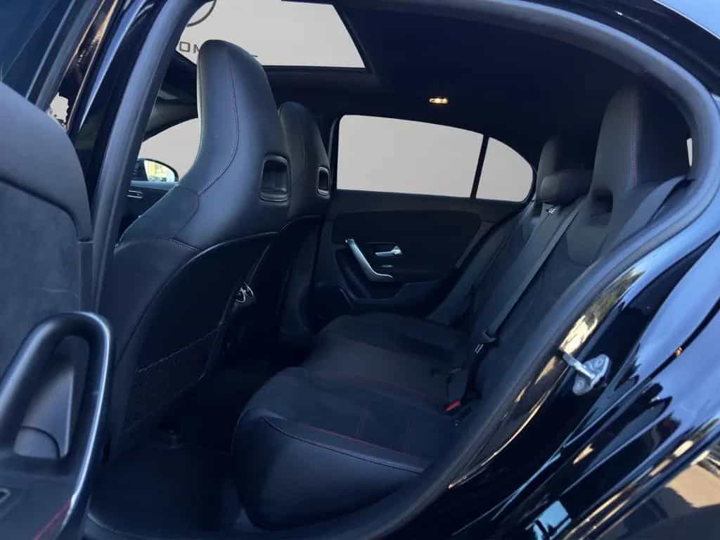 Mercedes-Benz A-Class 200 AMG-Line Pano*Night*360*Ambi*App*Distronic 10/2022-photo-10