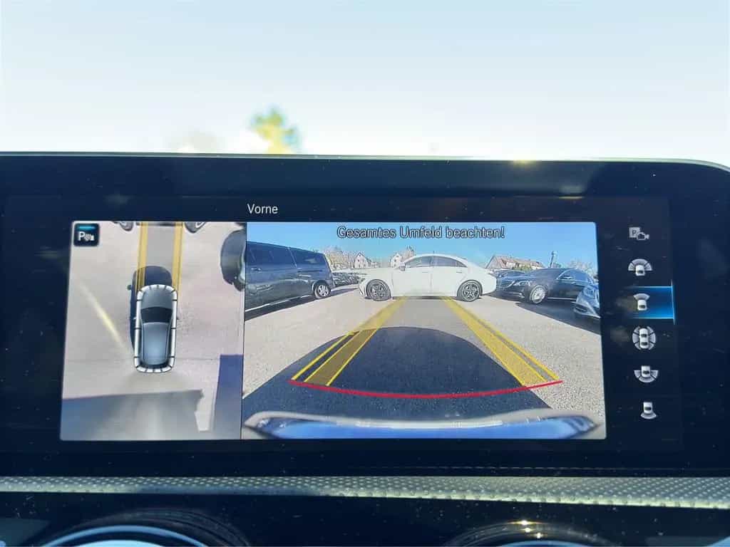 Mercedes-Benz A-Class 200 AMG-Line Pano*Night*360*Ambi*App*Distronic 10/2022-photo-17