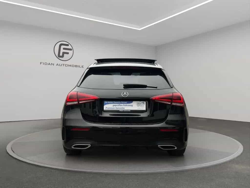 Mercedes-Benz A-Class 200 AMG-Line Pano*Night*360*Ambi*App*Distronic 10/2022-photo-3