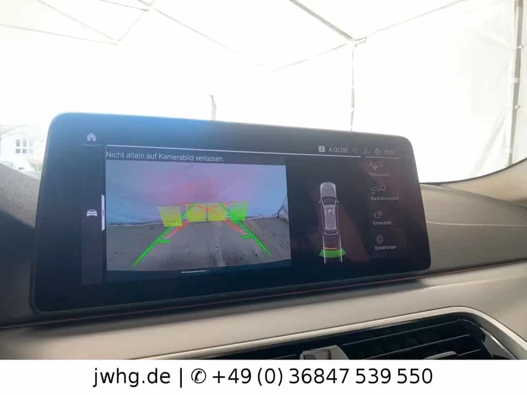 BMW 5 Series 520d T xDrive LEDER/COCKP-PRO/ACC/PANO/H&K 04/2021-photo-10