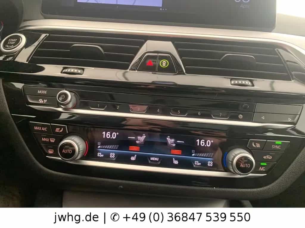 BMW 5 Series 520d T xDrive LEDER/COCKP-PRO/ACC/PANO/H&K 04/2021-photo-14
