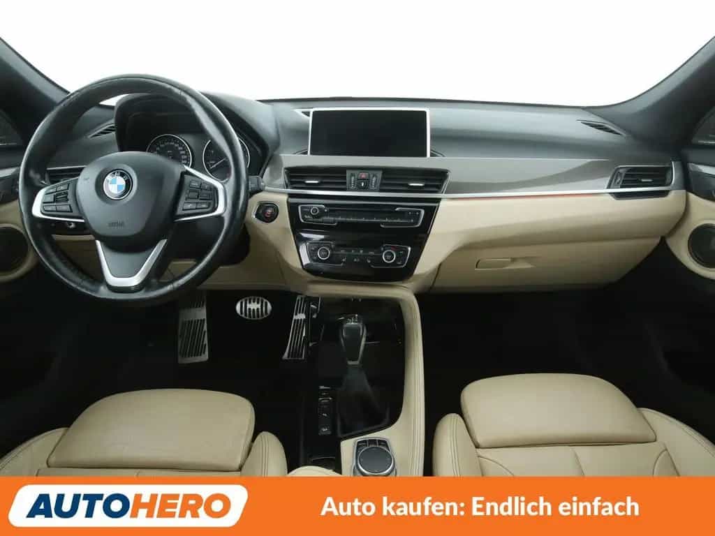 BMW X1 xDrive 25d xLine Aut.*NAVI*CAM*ACC* 04/2017-photo-11