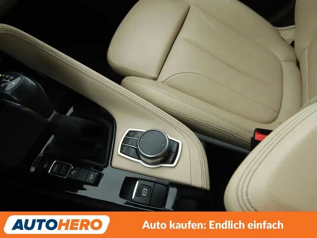 BMW X1 xDrive 25d xLine Aut.*NAVI*CAM*ACC* 04/2017-photo-23