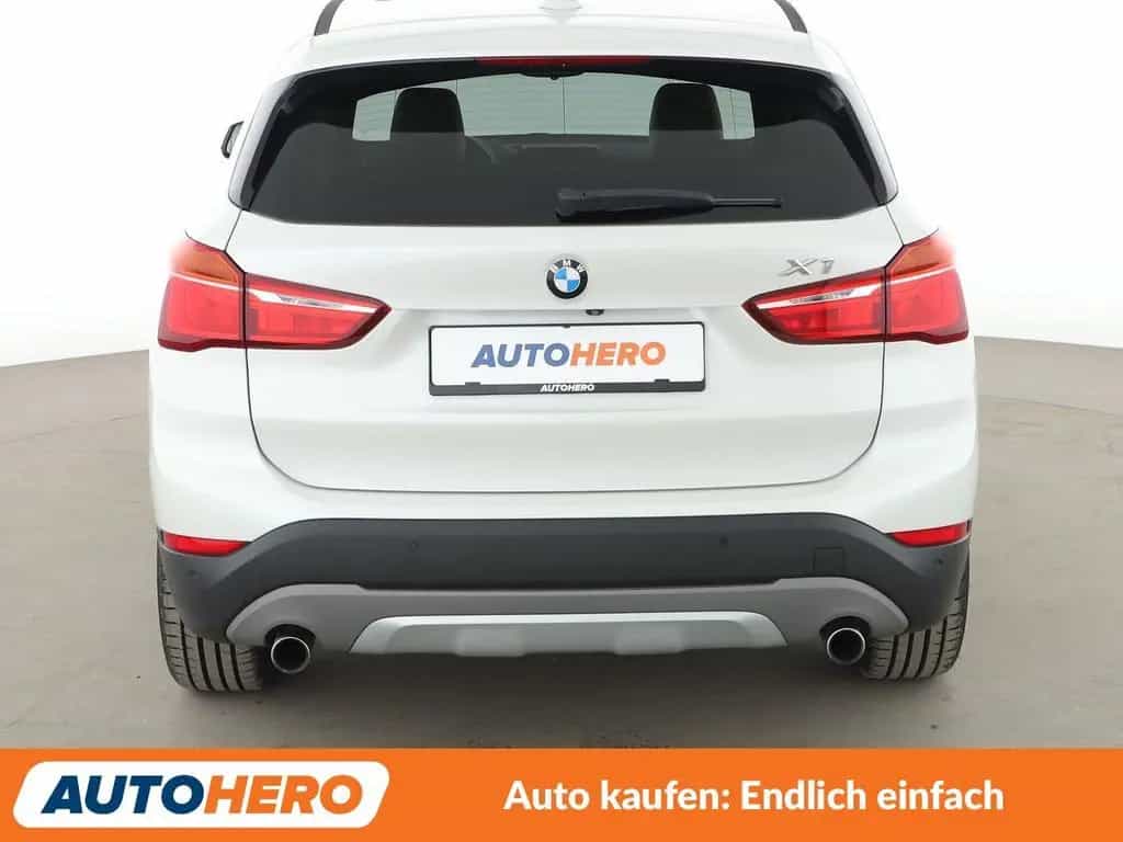 BMW X1 xDrive 25d xLine Aut.*NAVI*CAM*ACC* 04/2017-photo-4