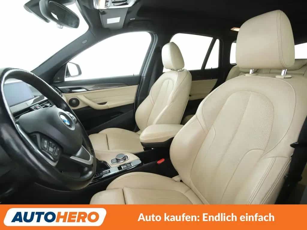 BMW X1 xDrive 25d xLine Aut.*NAVI*CAM*ACC* 04/2017-photo-9