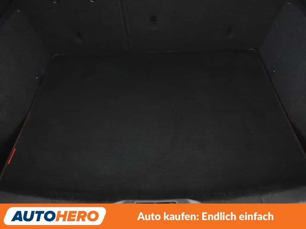 Volvo V40 2.0 D4 Ocean Race *NAVI*TEMPO*PDC*SHZ* 06/2015-photo-17