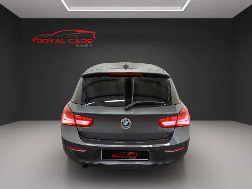 BMW 1 Series 118 i Sport Line NAVI*LED*SHZ*PDC*AUTOMATIK*8xBe 09/2016-photo-4