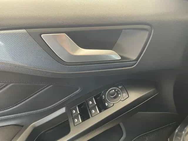 Ford Focus Turnier Active X HEAD-UP+LED+KAMERA+SPURH. 08/2022-photo-17