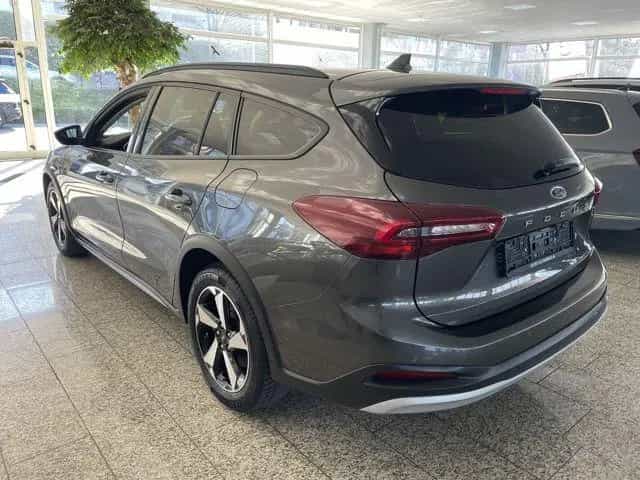 Ford Focus Turnier Active X HEAD-UP+LED+KAMERA+SPURH. 08/2022-photo-3