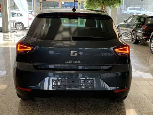 Seat Ibiza 1.0 TSI LED+KAMERA+SPURH.+SHZ+KEYLESS+ACC 12/2023-photo-4