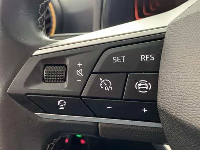 Seat Ibiza 1.0 TSI LED+KAMERA+SPURH.+SHZ+KEYLESS+ACC 12/2023-photo-9
