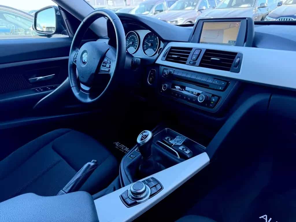 BMW 3 Series 318d Gran Turismo /NAVI/CAM/AHK/GARANTIE/ 03/2016-photo-10