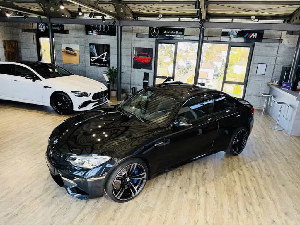 BMW M2 DKG*KAMERA*H&K*SCHNITZER*LEDER*1.HAND*G.SHD* 01/2017-photo-1