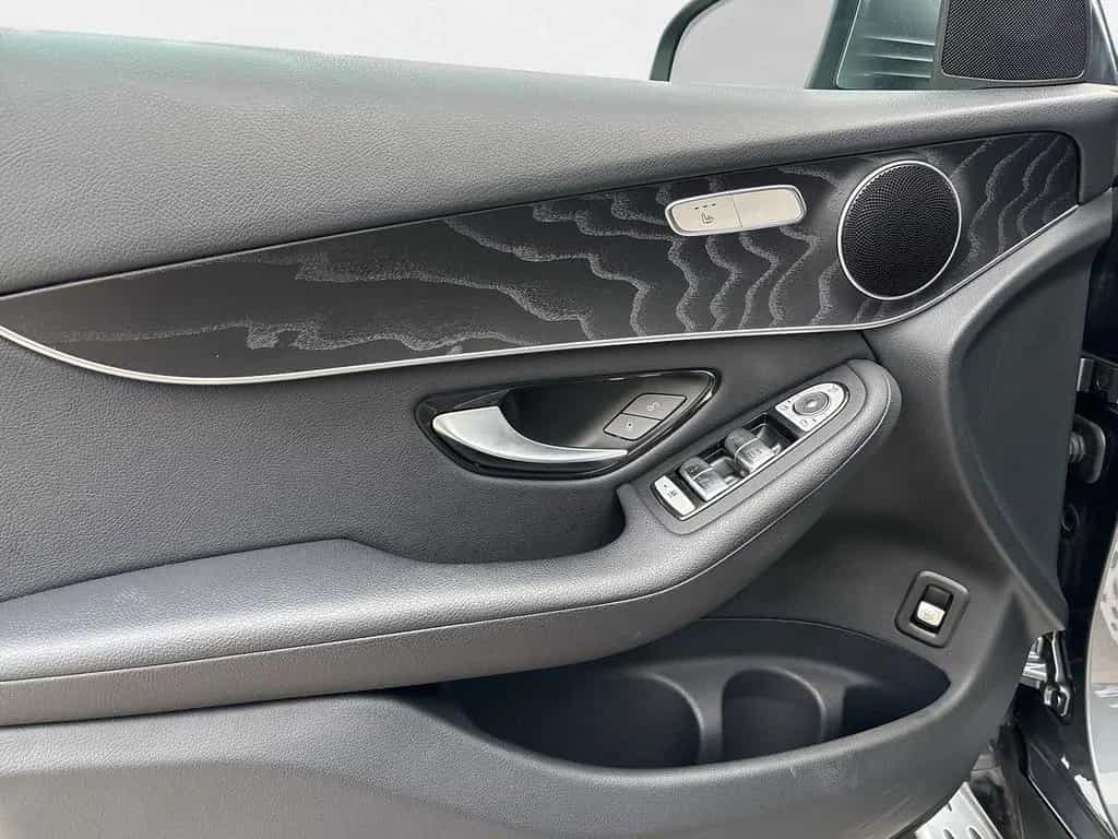 Mercedes-Benz GLC-Class 200 4Matic Parkpaket Lichtpaket Businesspak 09/2019-photo-15