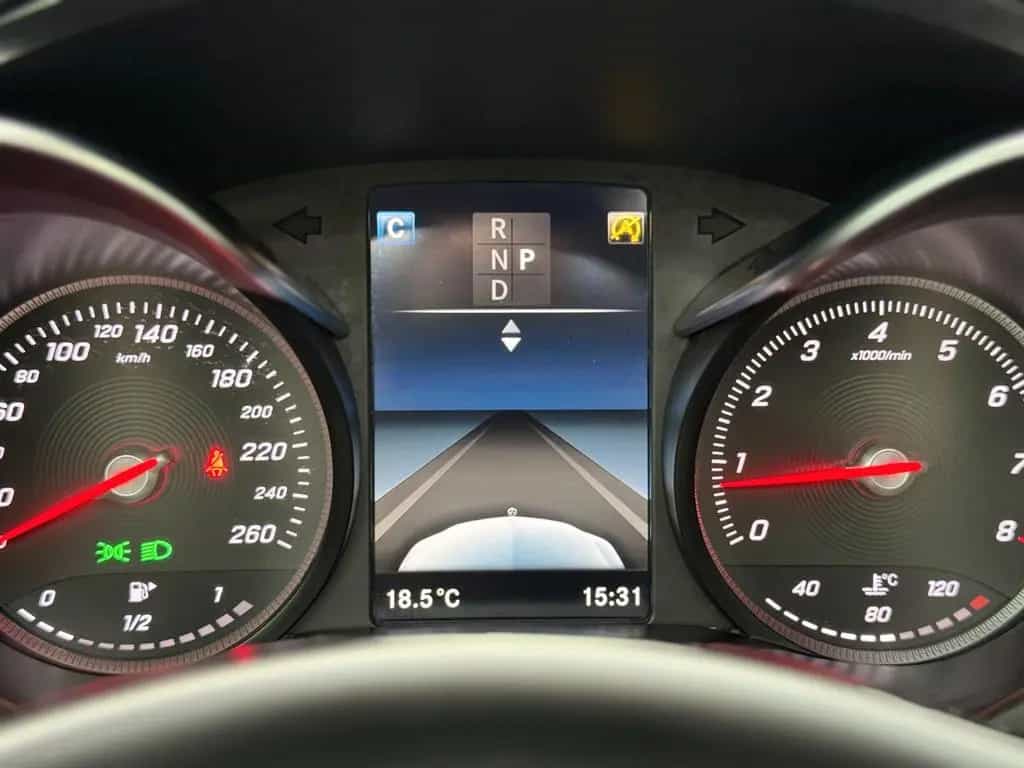 Mercedes-Benz C-Class 180 AMG Line MB SCHECK*AIRSCARF*SZH*NAVI*PDC 03/2018-photo-31