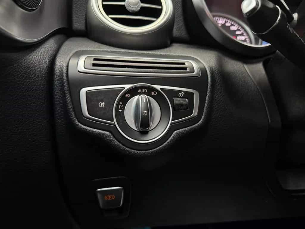 Mercedes-Benz C-Class 180 AMG Line MB SCHECK*AIRSCARF*SZH*NAVI*PDC 03/2018-photo-44