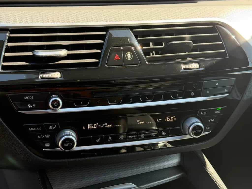 BMW 5 Series 520d M-Sport*LED;PANO;LEDER;HEAD-UP* 05/2017-photo-15