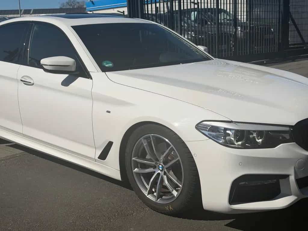 BMW 5 Series 520d M-Sport*LED;PANO;LEDER;HEAD-UP* 05/2017-photo-3