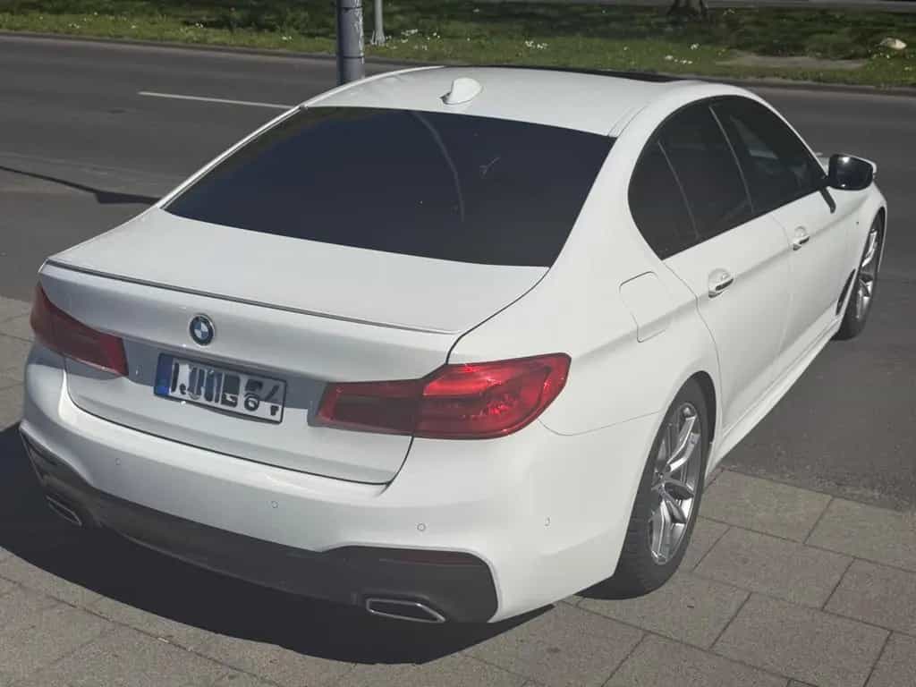 BMW 5 Series 520d M-Sport*LED;PANO;LEDER;HEAD-UP* 05/2017-photo-5