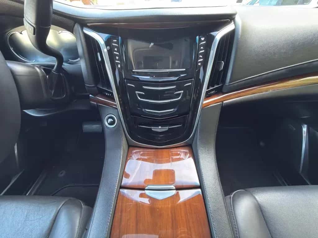 Cadillac Escalade Platinum 6.2 V8*Navi*LED*Bose*Kamera* 10/2017-photo-15