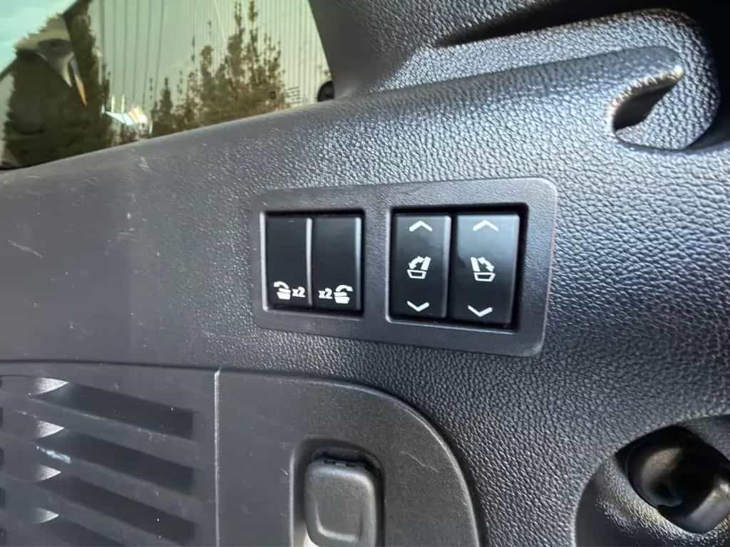 Cadillac Escalade Platinum 6.2 V8*Navi*LED*Bose*Kamera* 10/2017-photo-19