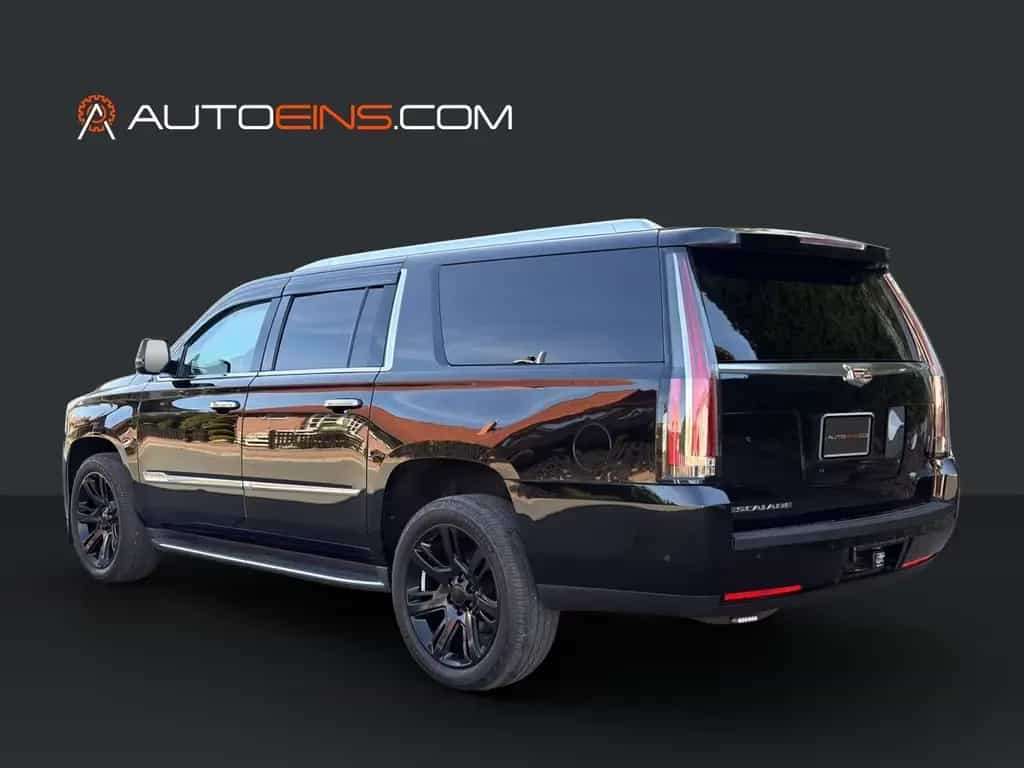Cadillac Escalade Platinum 6.2 V8*Navi*LED*Bose*Kamera* 10/2017-photo-3
