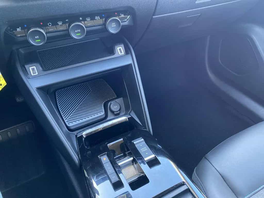 Citroën C4 PureTech 130 S&S *AUTOMATIK* FEEL PACK *Sitzh 01/2022-photo-24
