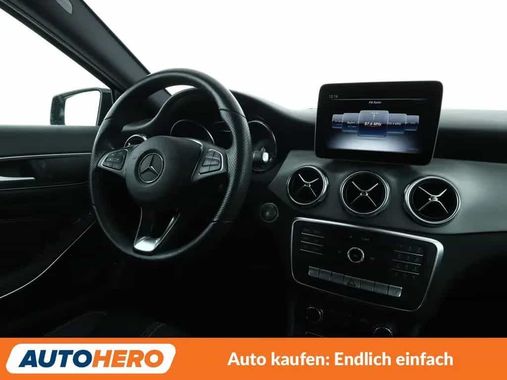 Mercedes-Benz GLA-Class 180 Urban Aut.*NAV*LED*TEMP*PDC*SHZ*ALU* 12/2019-photo-12