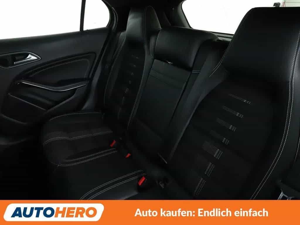 Mercedes-Benz GLA-Class 180 Urban Aut.*NAV*LED*TEMP*PDC*SHZ*ALU* 12/2019-photo-13