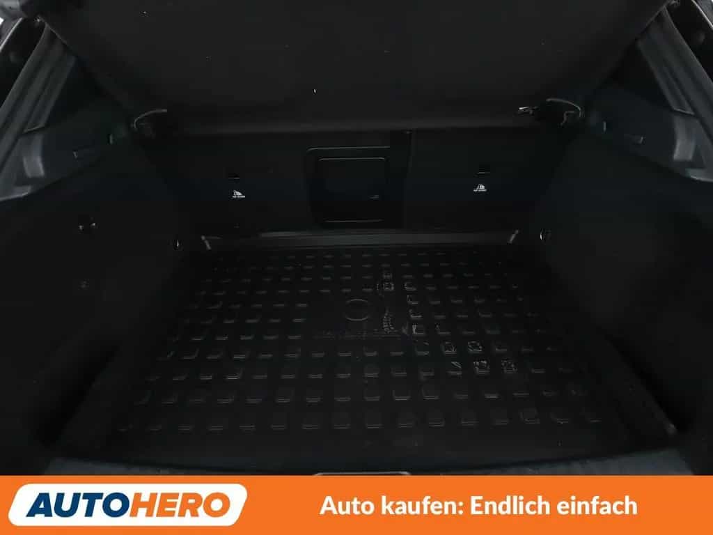Mercedes-Benz GLA-Class 180 Urban Aut.*NAV*LED*TEMP*PDC*SHZ*ALU* 12/2019-photo-17