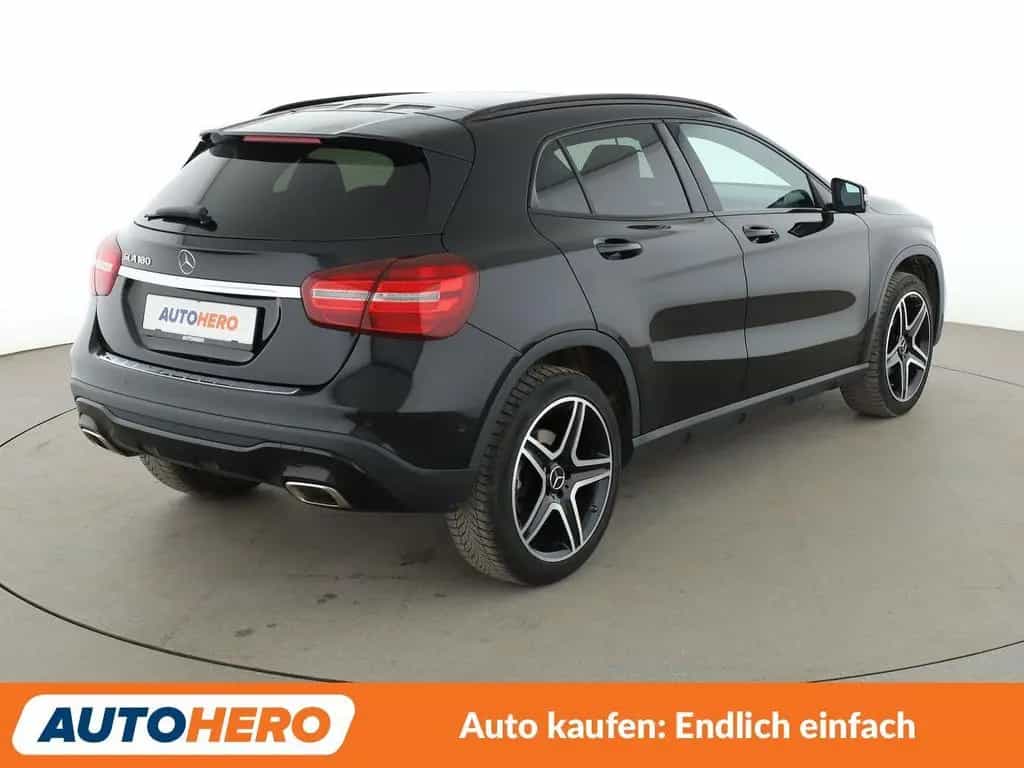 Mercedes-Benz GLA-Class 180 Urban Aut.*NAV*LED*TEMP*PDC*SHZ*ALU* 12/2019-photo-5