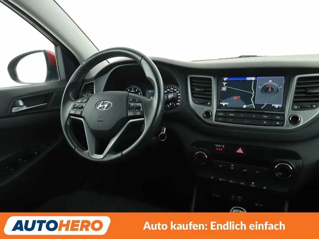 Hyundai TUCSON 1.6 Classic blue 2WD *NAVI*CAM*SHZ*ALU* 09/2017-photo-12