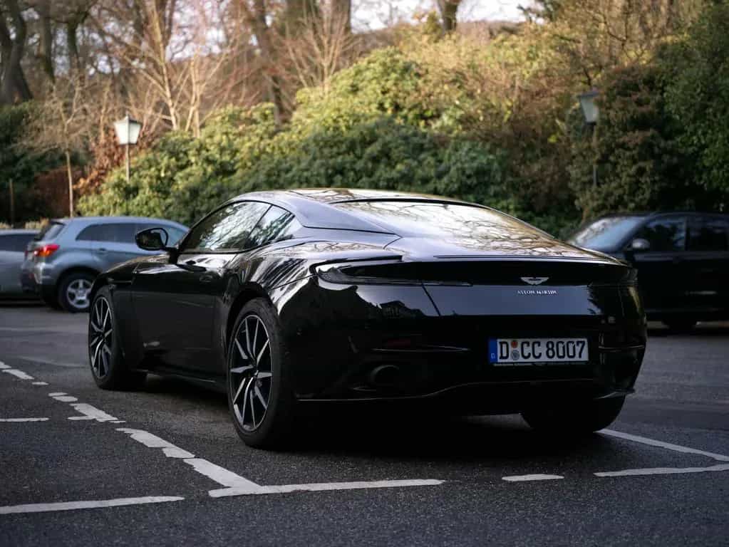 Aston Martin DB11 4.0 V8 - 05/2020-photo-2