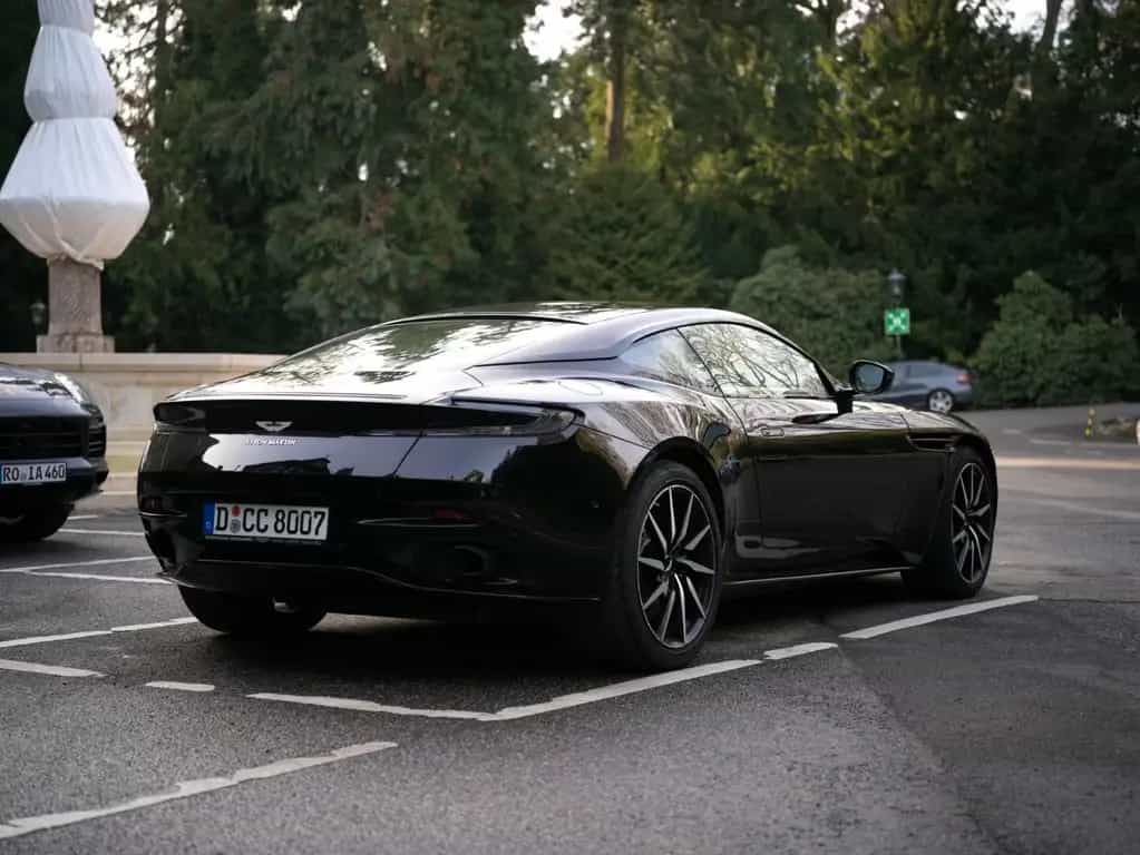 Aston Martin DB11 4.0 V8 - 05/2020-photo-3