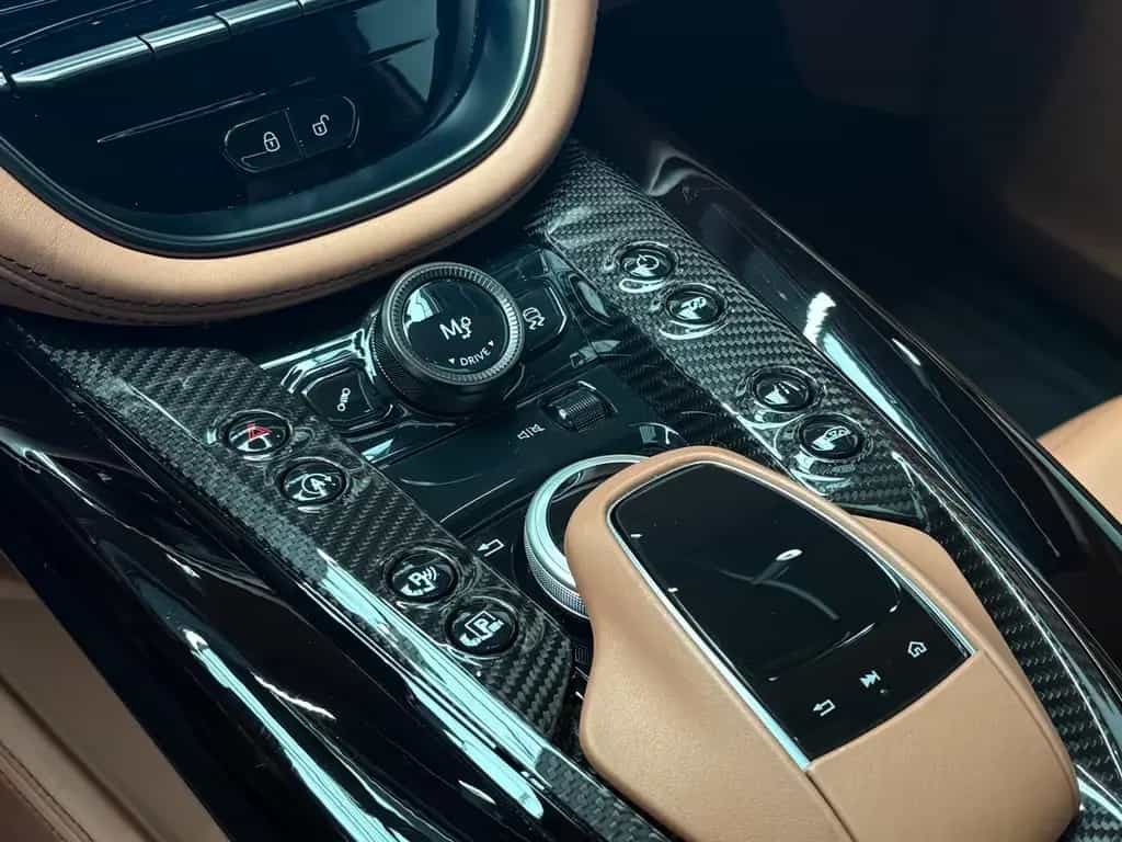 Aston Martin DBX 707 - Q Satin Xenon Grey - Inspire Sport 06/2023-photo-10