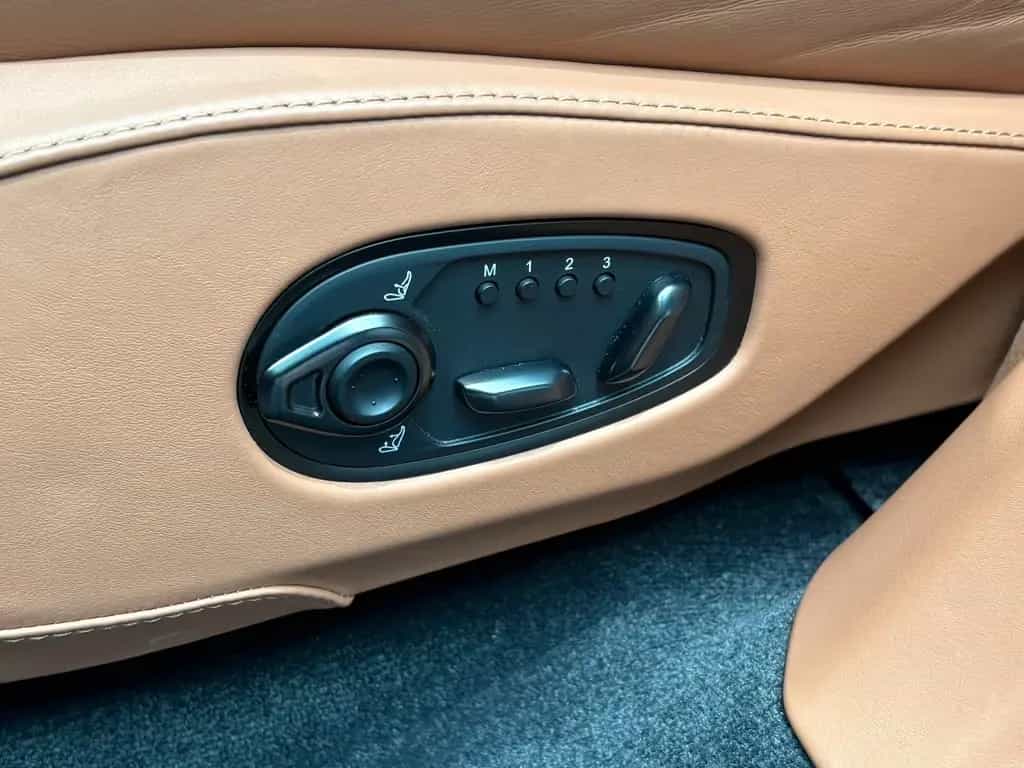 Aston Martin DBX 707 - Q Satin Xenon Grey - Inspire Sport 06/2023-photo-12