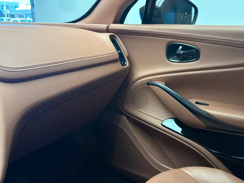 Aston Martin DBX 707 - Q Satin Xenon Grey - Inspire Sport 06/2023-photo-13