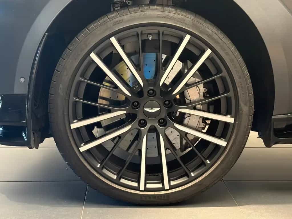 Aston Martin DBX 707 - Q Satin Xenon Grey - Inspire Sport 06/2023-photo-17