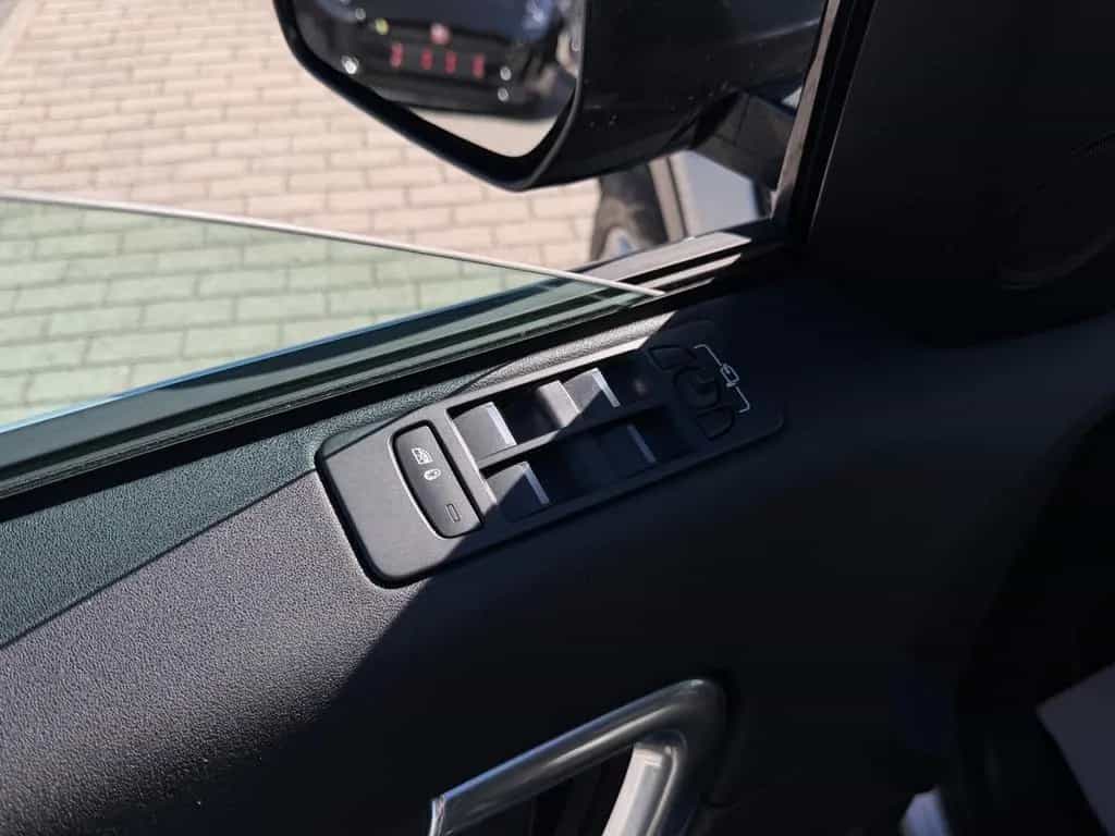 Land Rover Discovery Sport HSE 07/2017-photo-17
