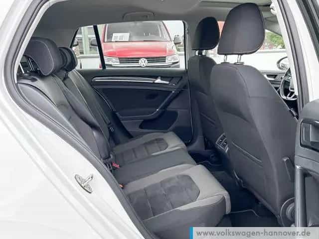 Volkswagen Golf VII 1.5 TSI Highline R-Line Navi Pano LED P 12/2019-photo-11