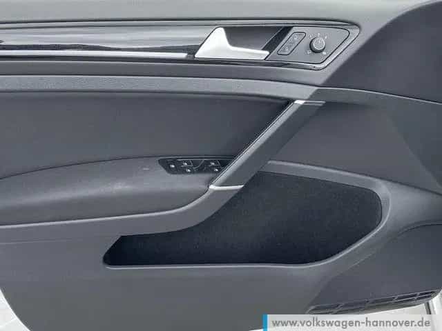 Volkswagen Golf VII 1.5 TSI Highline R-Line Navi Pano LED P 12/2019-photo-15