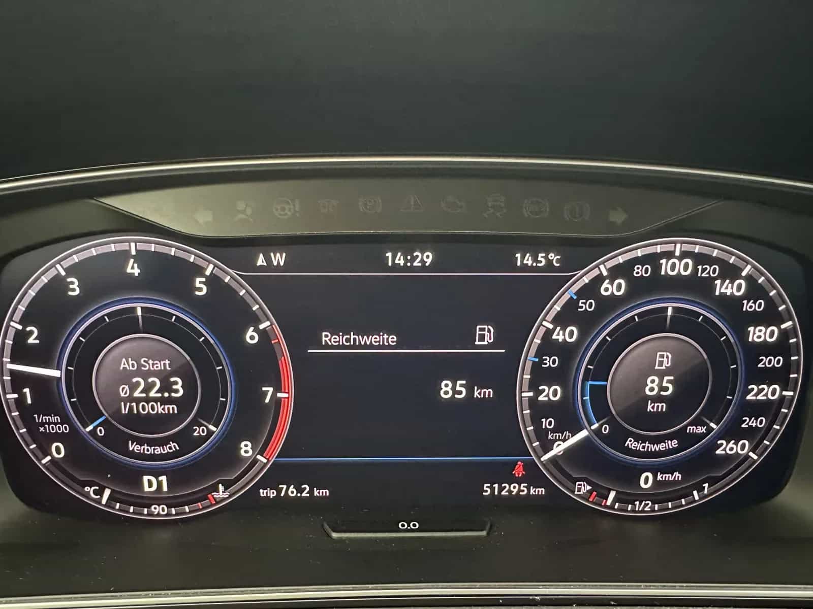 Volkswagen Golf 1.0 Sound 06/2018-photo-18