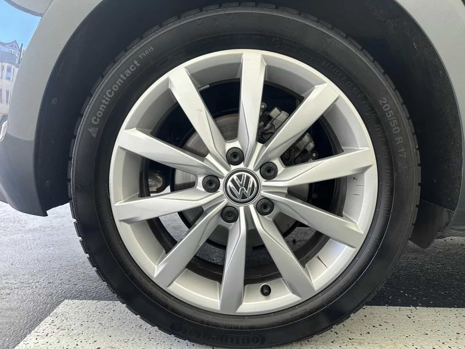 Volkswagen Golf 1.0 Sound 06/2018-photo-24