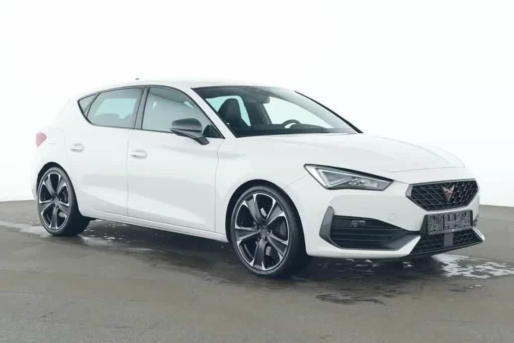 Cupra Leon VZ 2.0 TSI 180kW DSG LED*NAV*ACC*PDC*KLIMA* 01/2024-photo-2