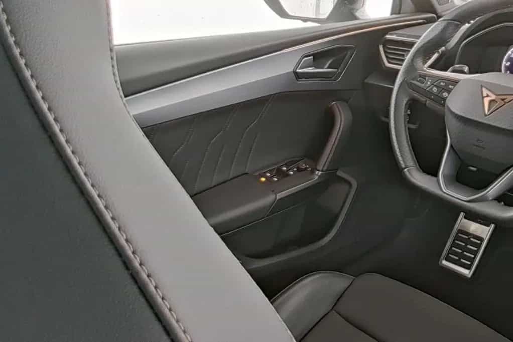 Cupra Leon VZ 2.0 TSI 180kW DSG LED*NAV*ACC*PDC*KLIMA* 01/2024-photo-22