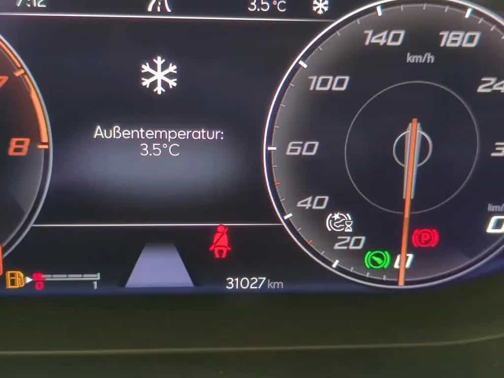 Cupra Leon VZ 2.0 TSI 180kW DSG LED*NAV*ACC*PDC*KLIMA* 01/2024-photo-6