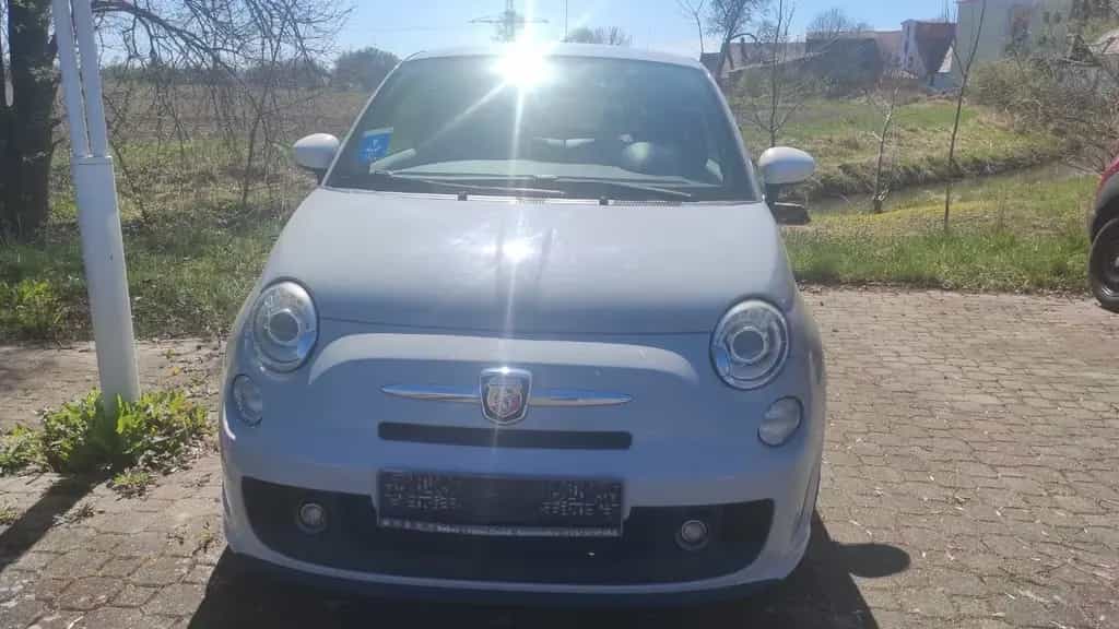 Abarth 500 1,4 T-Jet 16V 135 PS, Sitzheizung, etc... 07/2011-photo-1